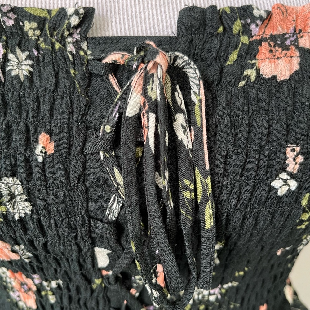 Romper - Picture 2 of 4